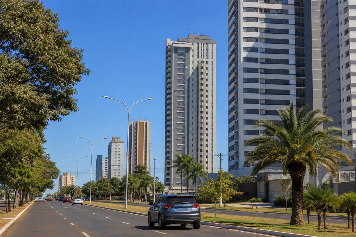 Avenida em Campo Grande, Mato Grosso do Sul